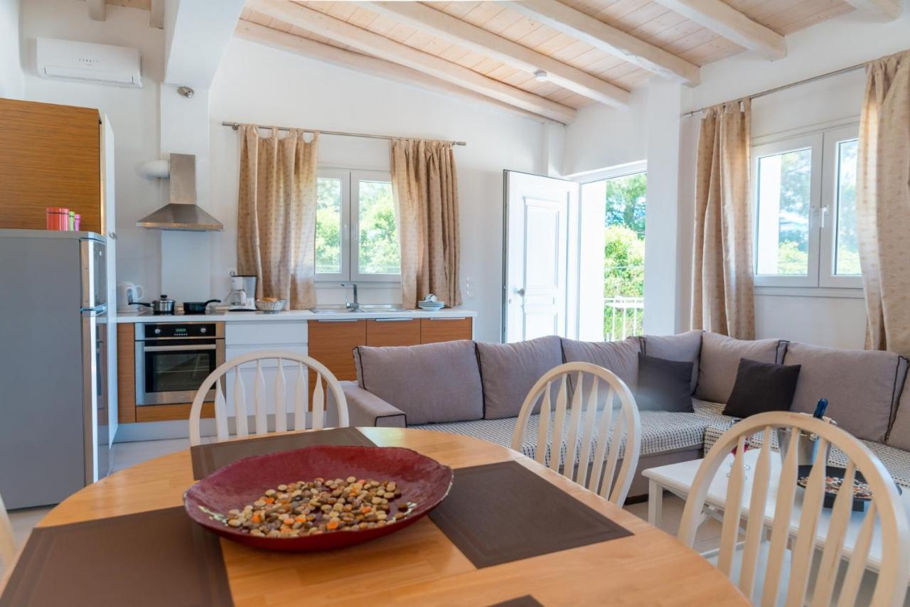 Apartment Sofia - Beachfront Agios Spyridon  Екстериор снимка